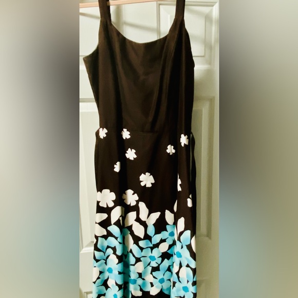 Ladies 2 piece Jacket and Dress - Picture 8 of 9